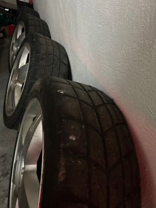 Neumáticos Hankook Slicks Mixtas en 16”