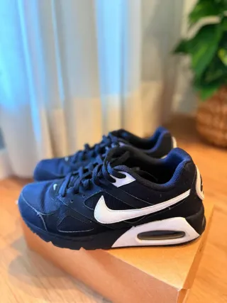 Nike Air Max Zapatillas Negras y Blancas