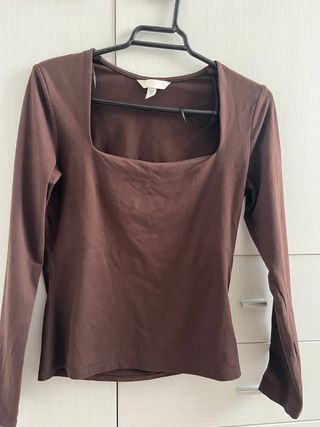 Pantalón Zara y camiseta H&M .