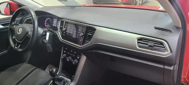 Volkswagen T-Roc 2021