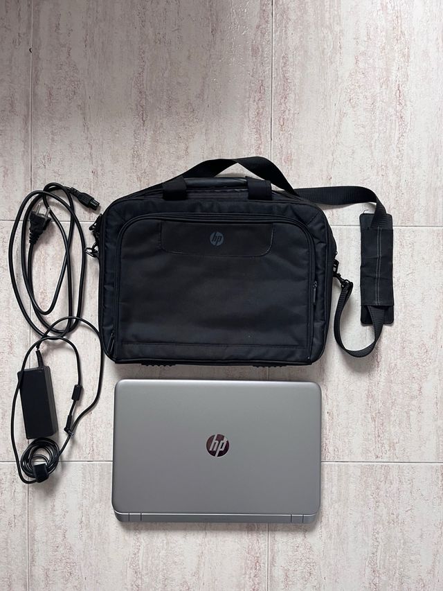 Portátil HP i7 Geforce GTX Windows 10 + Maletín
