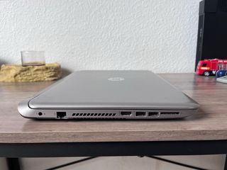 Portátil HP i7 Geforce GTX Windows 10 + Maletín