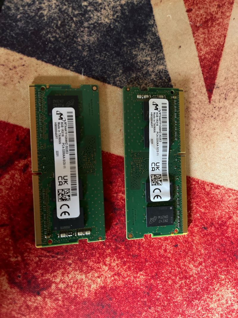 2x 8GB DDR4 3200MHz Módulos RAM