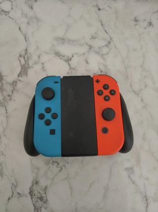 Nintendo Switch 32GB Azul Rojo + Juegos