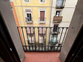 Piso en venta en El Raval en Barcelona