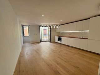 Piso en venta en El Raval en Barcelona