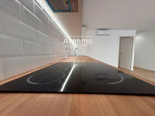 Piso en venta en El Raval en Barcelona