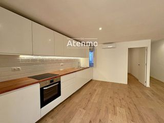 Piso en venta en El Raval en Barcelona