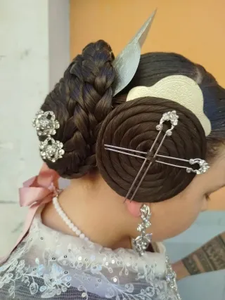 Traje de Fallera de niñs de 13años y niño de 8