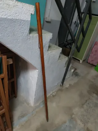 Bastón de senderismo de madera