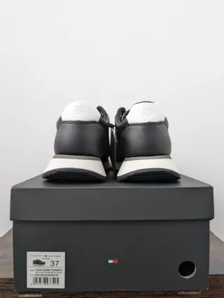 Zapatillas Mujer Tommy Hilfiger Miren Negras