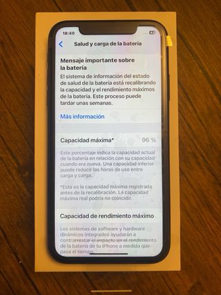 iPhone 11 64GB Negro 96% Batería Caja