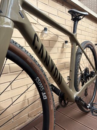 Bicicleta Gravel Canyon Grizl CF SL 8 Carbono
