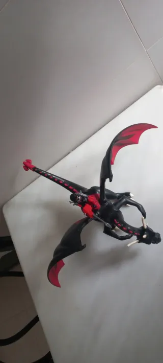 Dragón Playmobil con Jinete Negro y Rojo