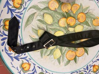 Cintura Nera con Fibbia Argento