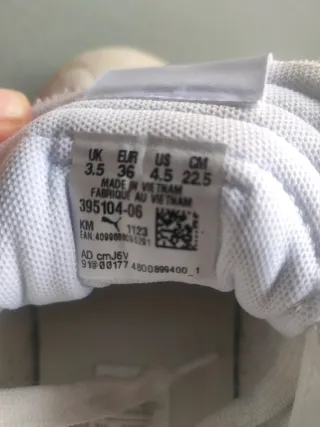 Zapatillas Puma Mujer rosa,Beige y Blancas