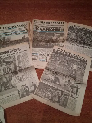 Real sociedad liga 80-81 periódicos retro vi