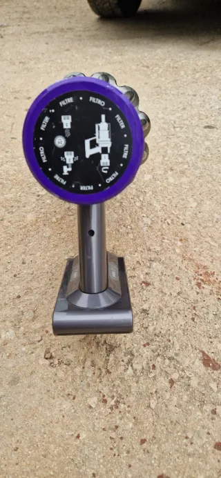 Aspiradora Dyson con cargador