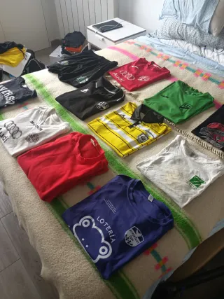 10 CAMISETAS + REGALO
