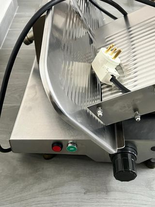 Cortadora de fiambre profesional
