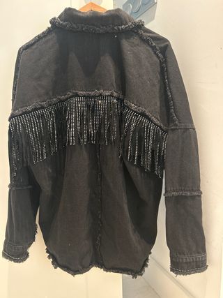 Chaqueta Zara Flecos y Brillantes Negra