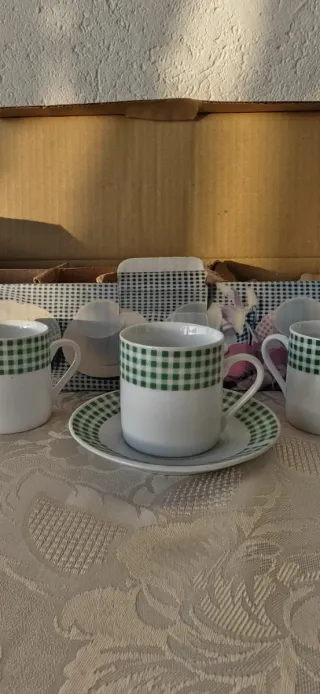 Set 6 Tazzine e Piattini Porcellana