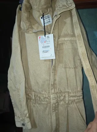 Mono vaquero Pull&Bear beige talla XS