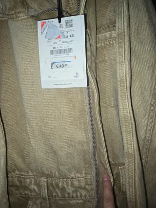 Mono vaquero Pull&Bear beige talla XS