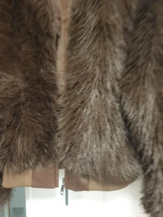 Cazadora pelo marrón