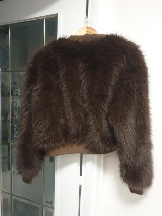 Cazadora pelo marrón