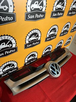 Rejilla Delantera VW Golf V