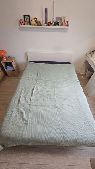 Cama Malm Ikea con 2 cajones + colchón