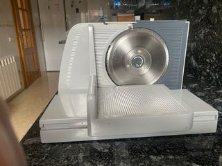 Máquina cortadora de embutidos