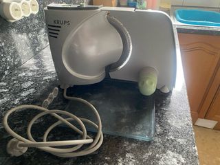 Máquina cortadora de embutidos