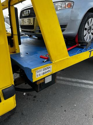 Renault Trucks Mascott 2003 grua porta vehiculo