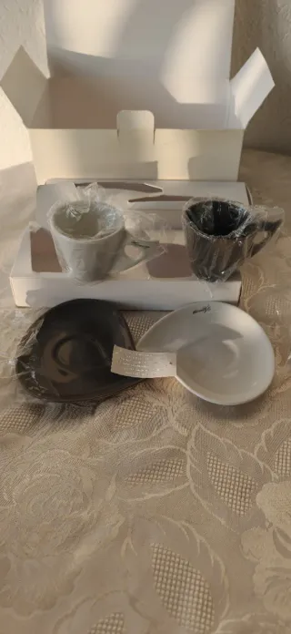 Set 2 tazzine e 2 piattini Harmony