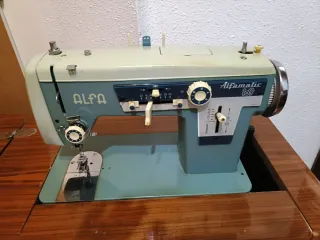 Máquina de coser Alfa Alfamatic 109