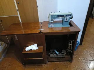Máquina de coser Alfa Alfamatic 109