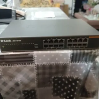 Switch D-Link DES-1016D 16 Porte 10/100 Mbps