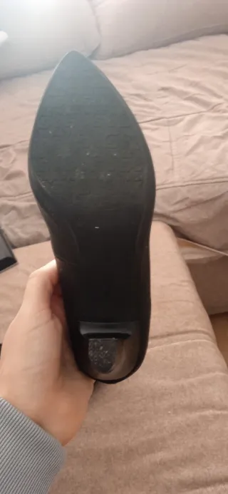 Zapatos de tacón negros para mujer