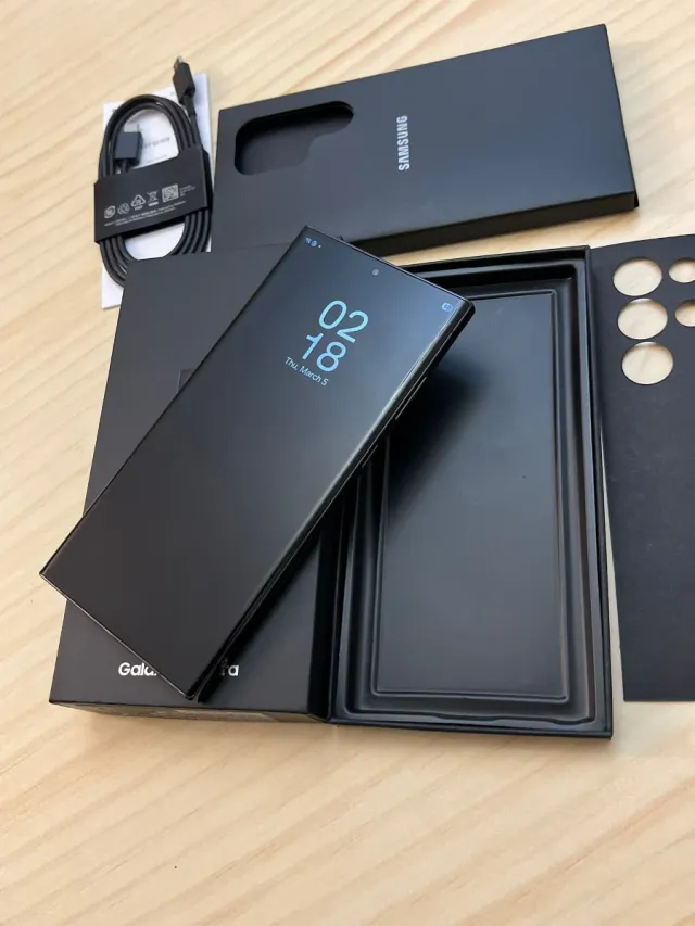 Samsung Galaxy S23 Ultra 5G 256GB Negro