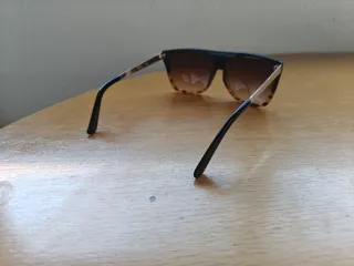 Gafas de sol Quay negras y marrones