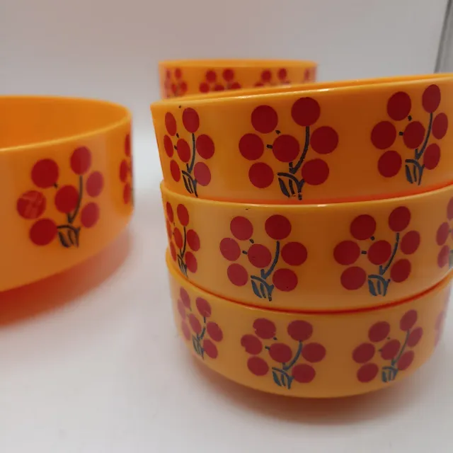 Juego ensaladera y cuencos años 70