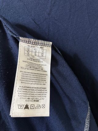 Vestito blu notte con borchie e strass