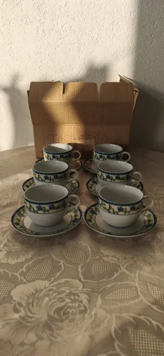 Set 6 tazze e piattini Staffordshire