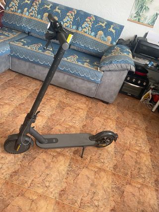 Patinete Xiaomi Essential Negro