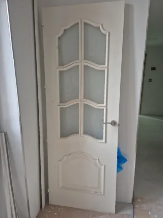 Puertas interiores macizas blancas