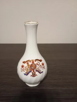 Jarrón Royal Kendal Porcelana Conmemorativo