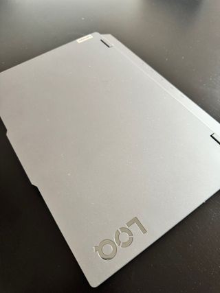 Portátil Gamer Lenovo LOQ 15ARP9