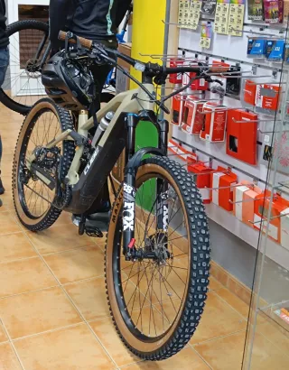 Bicicleta eléctrica Cube Stereo Hybrid SL 140 M